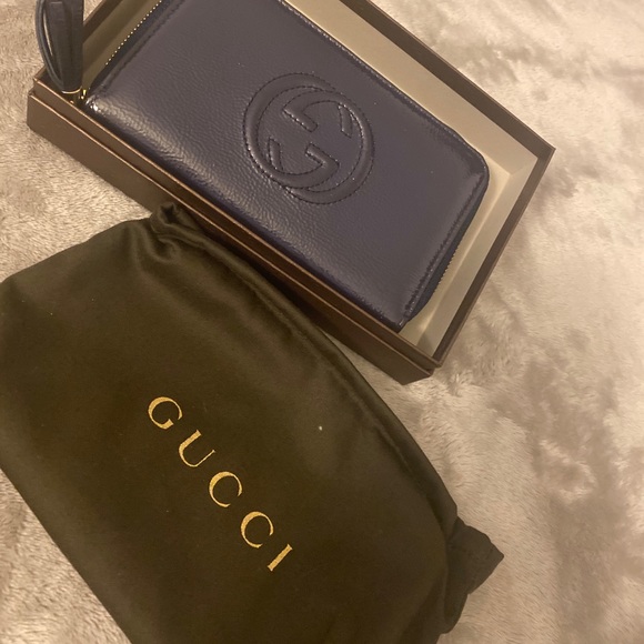 Authentic gucci women’s wallet navy blue - Picture 2 of 6